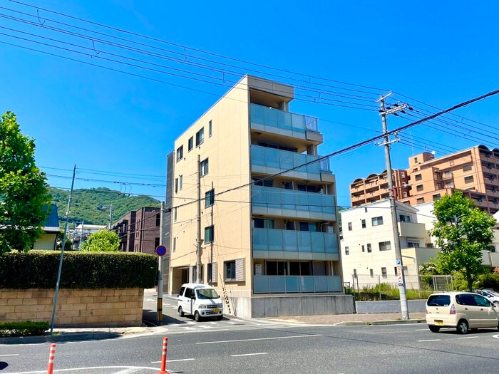 物件外観写真1　(外観写真)