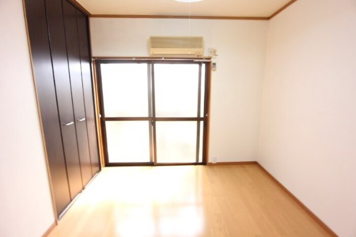 物件内観写真14　(居室)