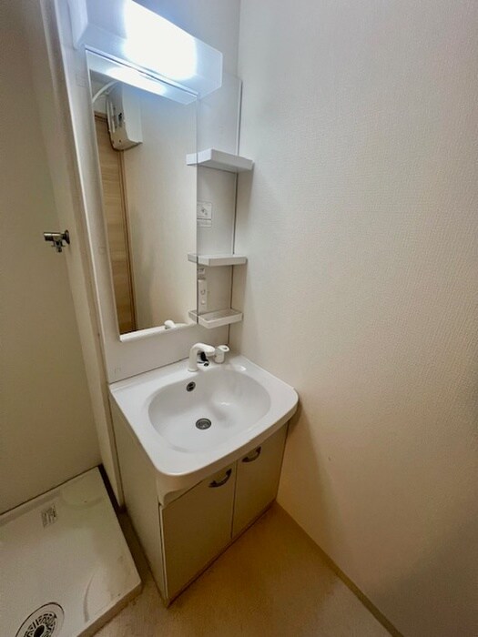 物件内観写真11　(洗面)