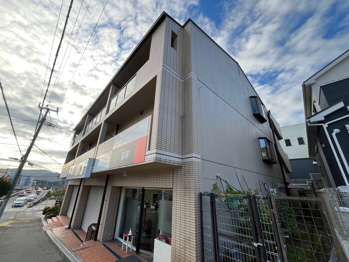 物件外観写真2　(外観写真)