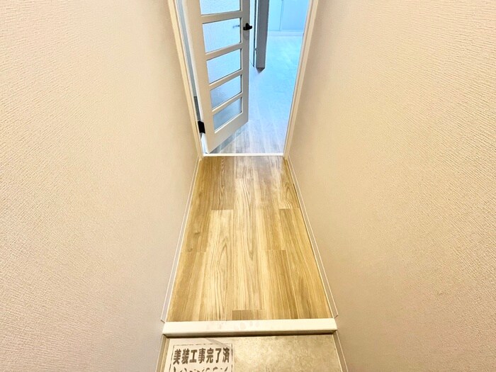 物件内観写真19　(廊下)