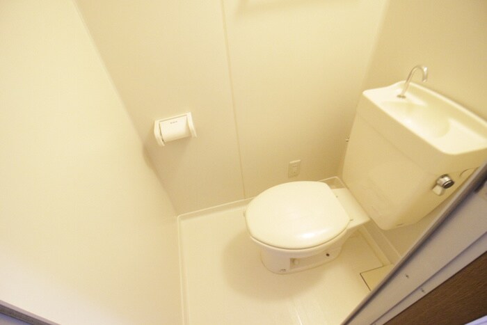 物件内観写真12　(トイレ)