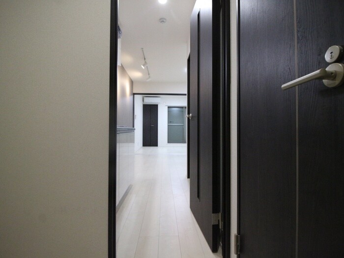 物件内観写真17　(廊下)