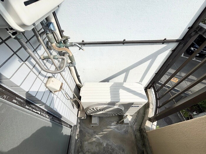 物件内観写真18　(洗濯機置場)