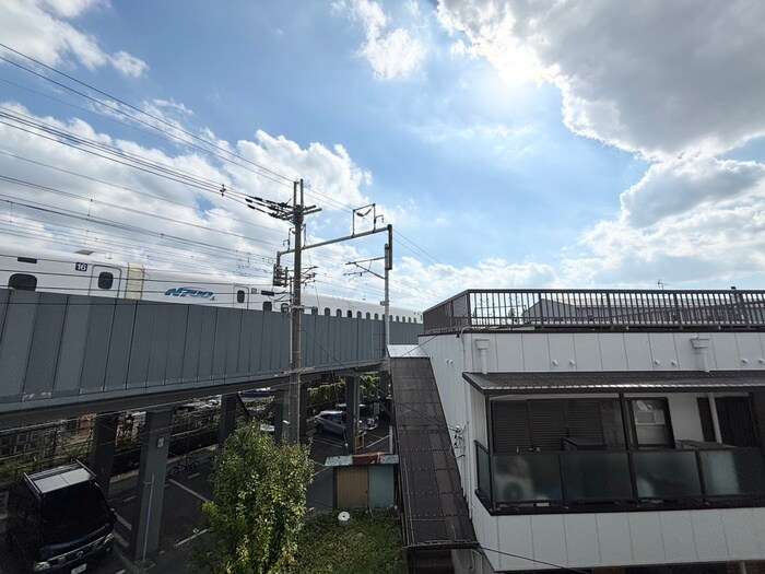 物件内観写真20　(室内からの展望)