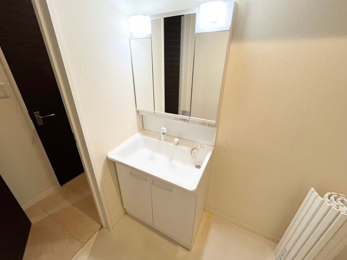 物件内観写真11　(洗面)