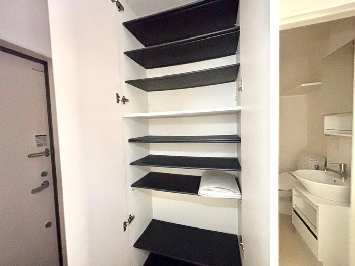 物件内観写真13　(靴箱)