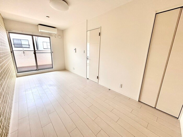 物件内観写真18　(居室)