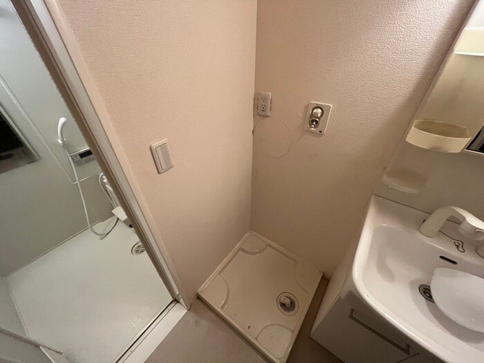 物件内観写真17　(洗濯機置場)