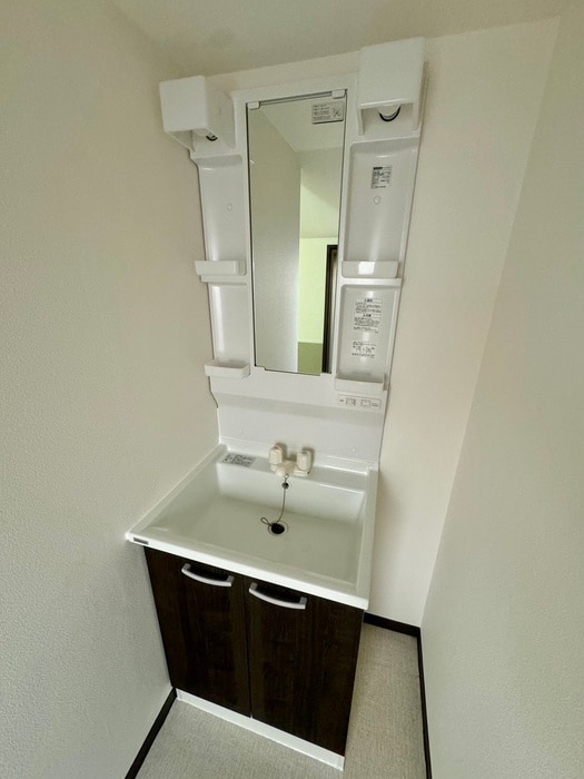 物件内観写真11　(洗面)