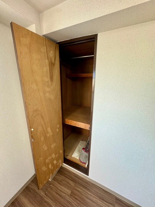 物件内観写真13　(収納)