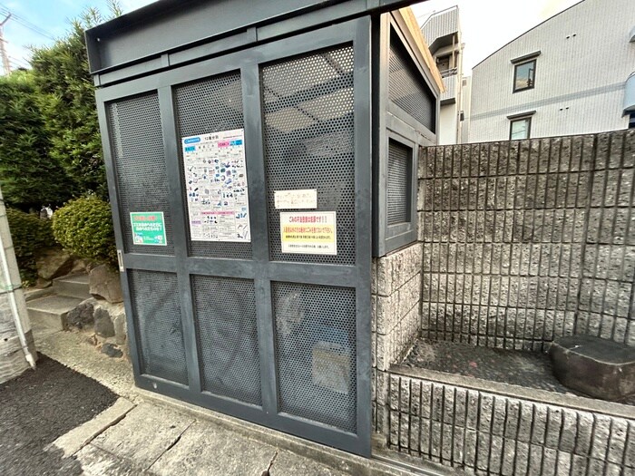 物件外観写真4　(建物設備)