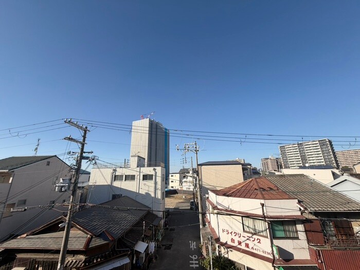 物件内観写真13　(玄関)