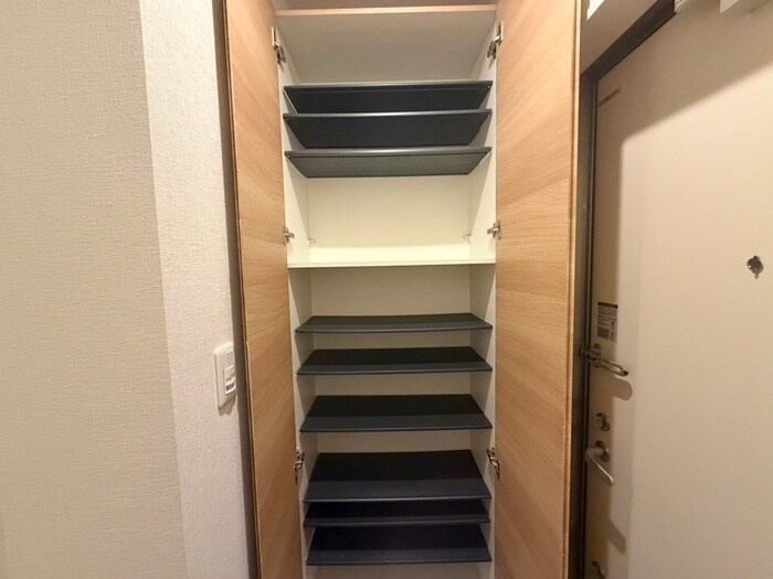 物件内観写真17　(靴箱)