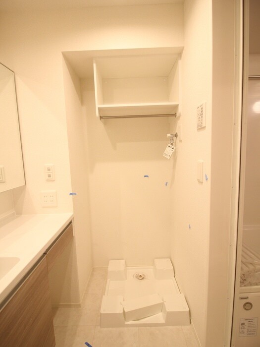 物件内観写真15　(洗濯機置場)