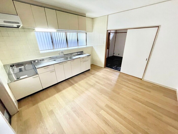 物件内観写真4　(居室)