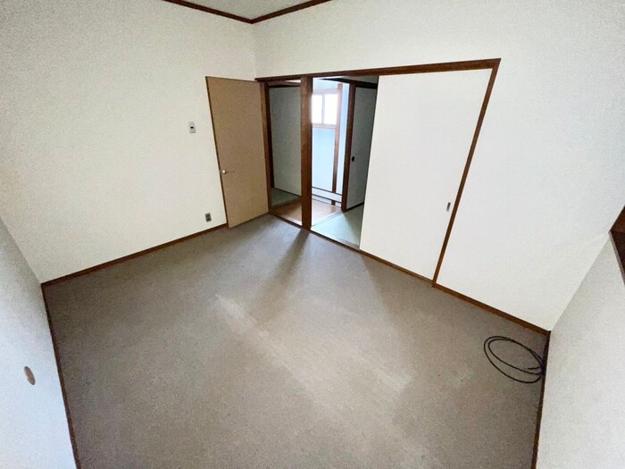 物件内観写真12　(居室)