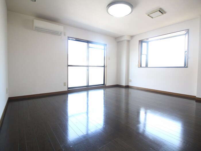 物件内観写真15　(居室)