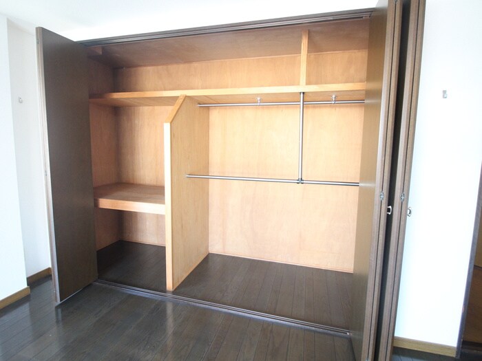 物件内観写真18　(収納)