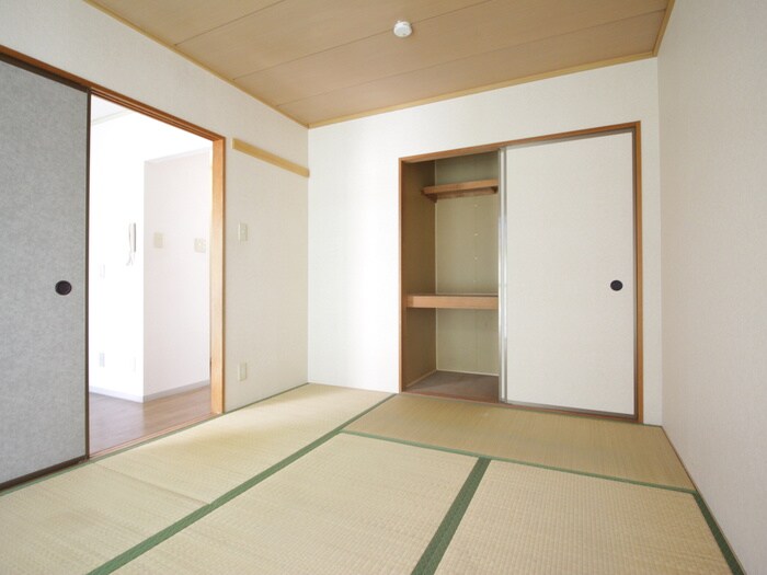 物件内観写真9　(居室)