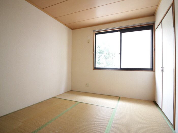 物件内観写真10　(居室)