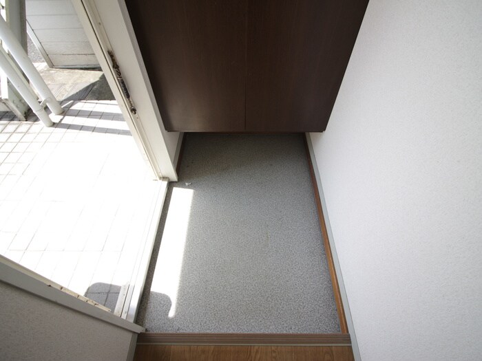 物件内観写真21　(玄関)