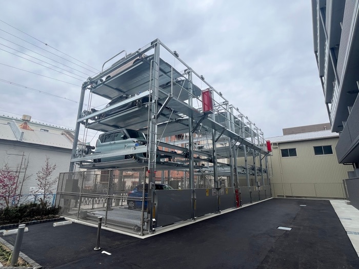 物件外観写真4　(駐車場)