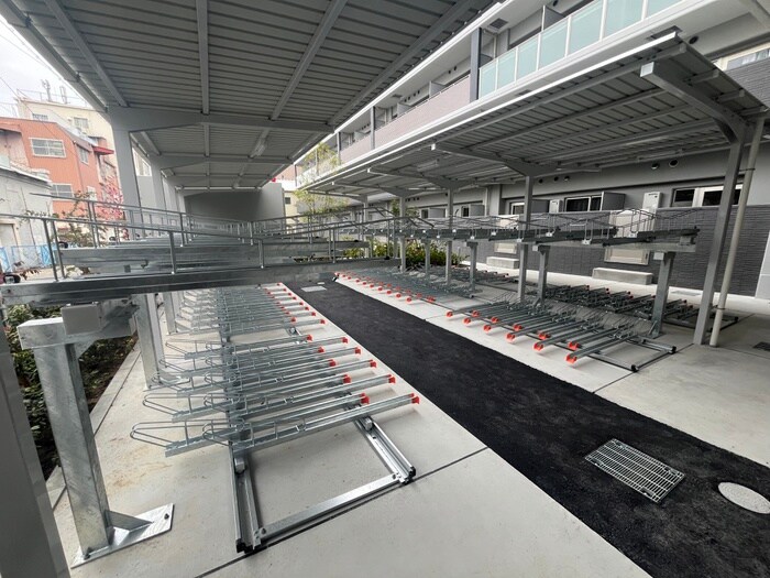 物件外観写真5　(駐輪場)