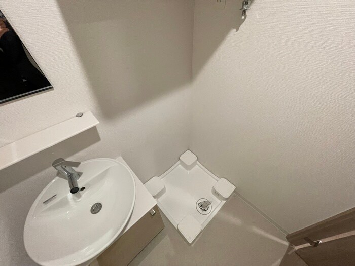 物件内観写真13　(洗濯機置場)