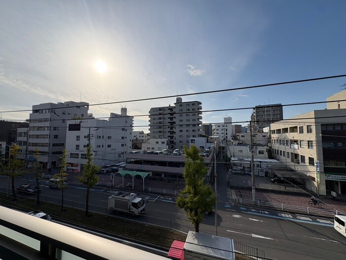 物件内観写真15　(室内からの展望)