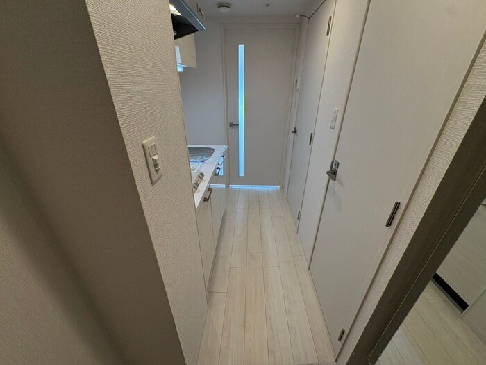 物件内観写真20　(廊下)