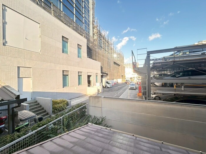 物件内観写真16　(室内からの展望)