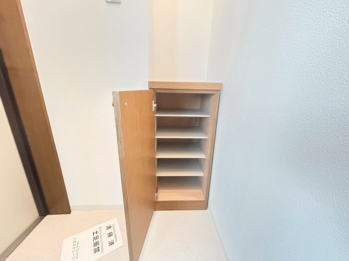 物件内観写真17　(靴箱)