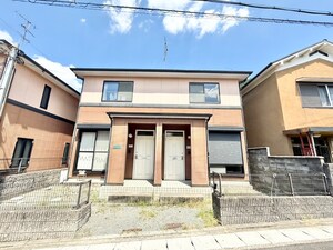 グリ－ンパレス木幡Ａ棟外観写真