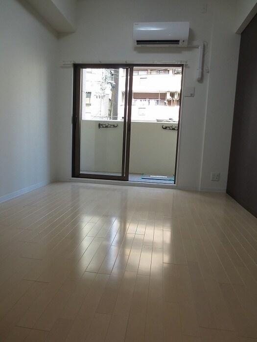 物件内観写真13　(居室)