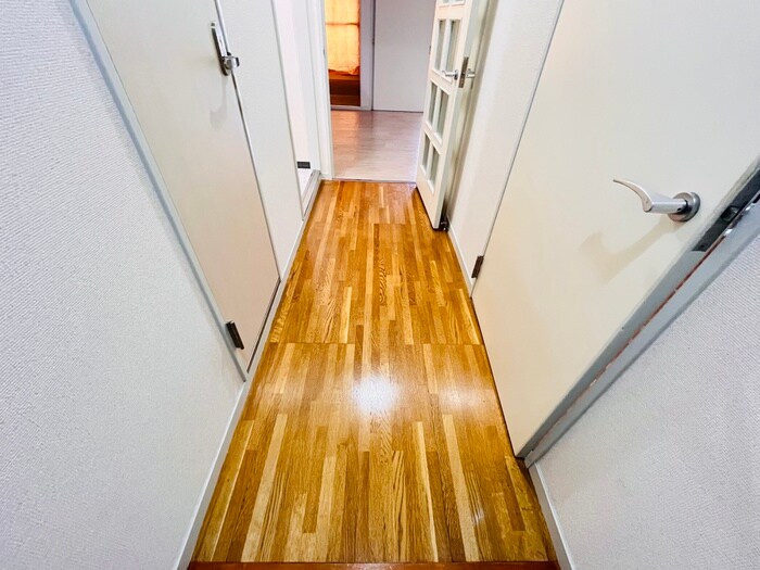 物件内観写真20　(廊下)