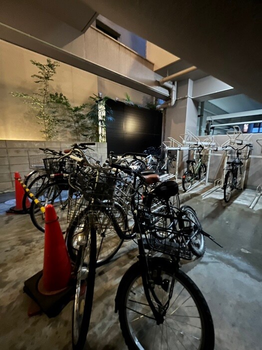 物件外観写真6　(駐輪場)