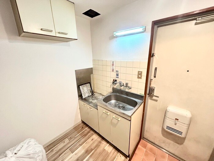 物件内観写真8　(居室)