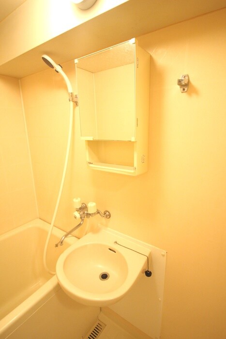 物件内観写真9　(洗面)