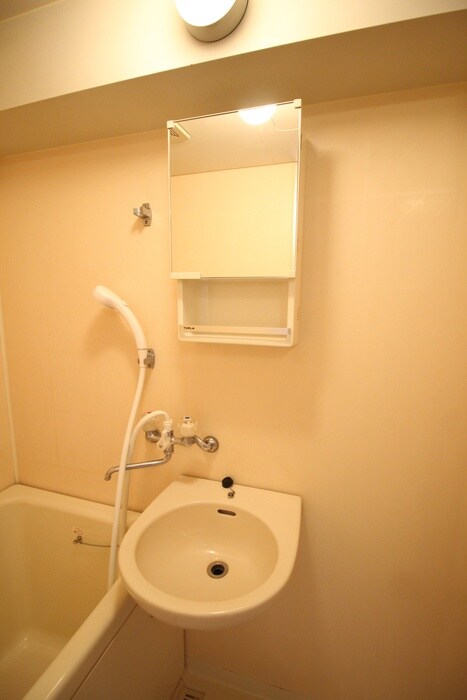 物件内観写真9　(洗面)