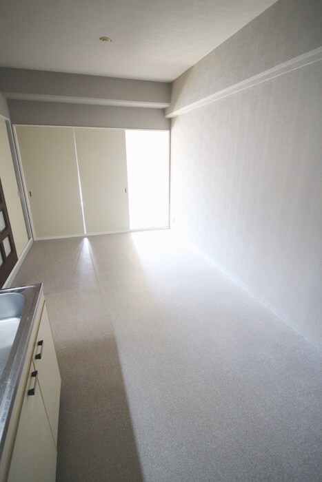 物件内観写真12　(居室)