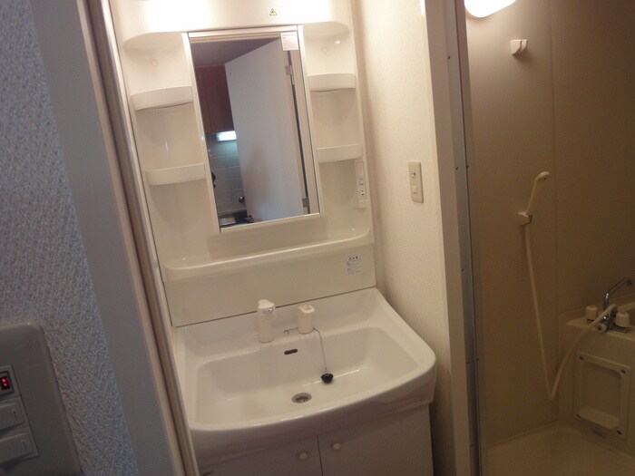 物件内観写真9　(洗面)