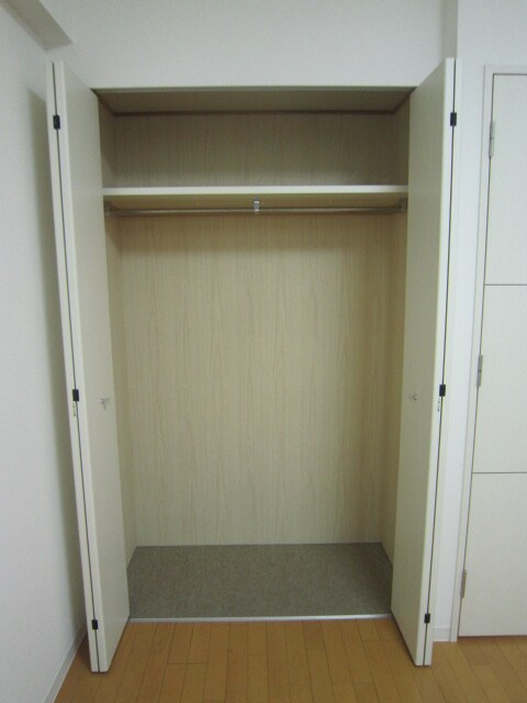 物件内観写真11　(収納)
