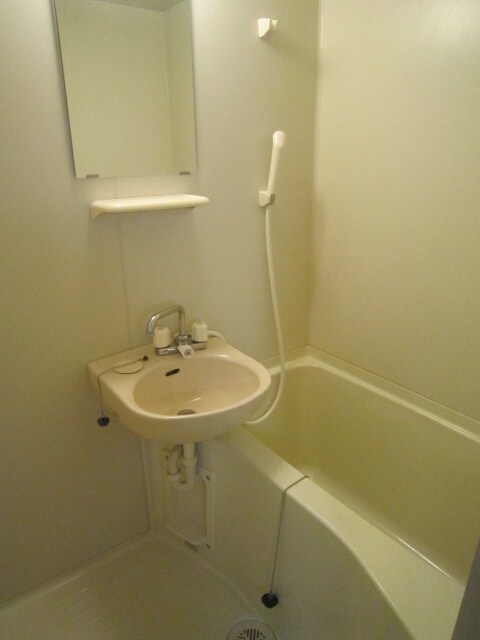 物件内観写真12　(バス／シャワールーム等)