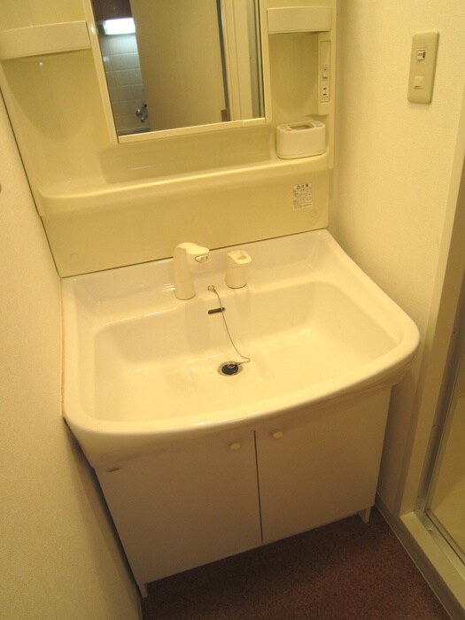 物件内観写真12　(洗面)