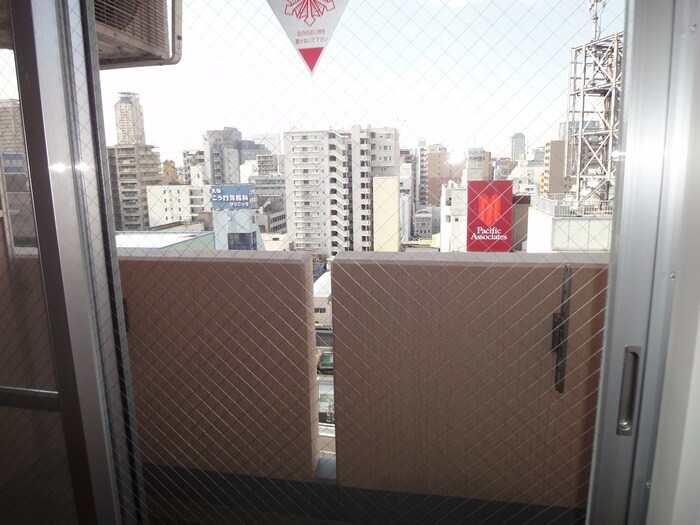 物件内観写真16　(室内からの展望)