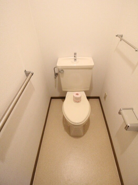 物件内観写真10　(トイレ)