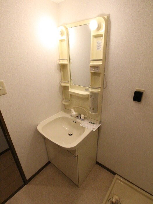 物件内観写真11　(洗面)