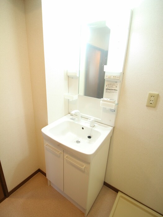 物件内観写真11　(洗面)