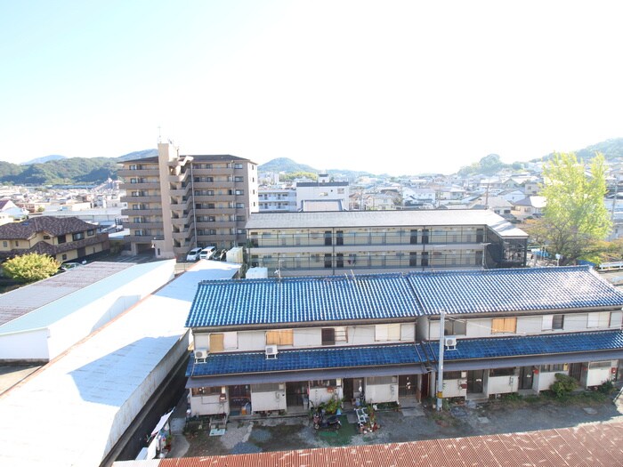 物件内観写真14　(室内からの展望)